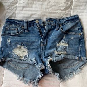 Jean shorts size 25